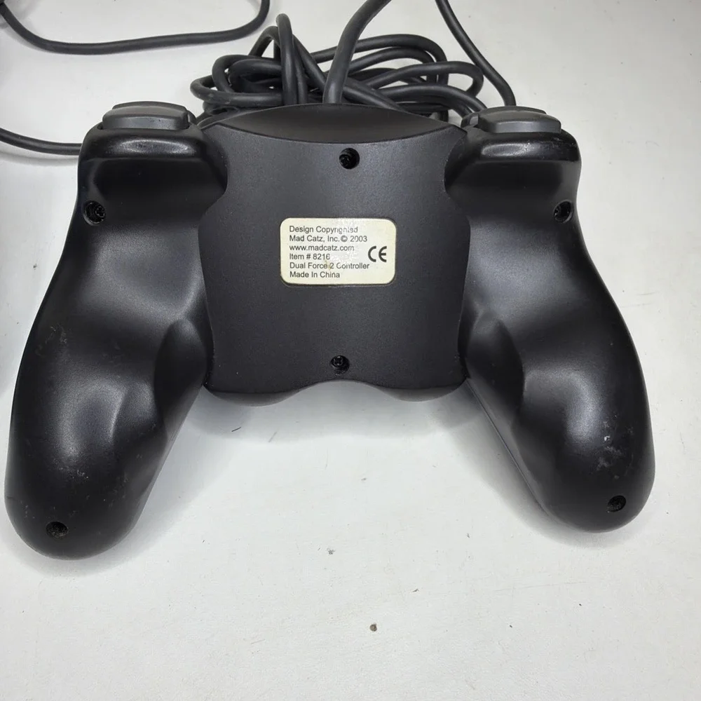 2 MadCatz 8216 Dual Force 2 Wired Gaming Controllers For Sony PlayStation 2